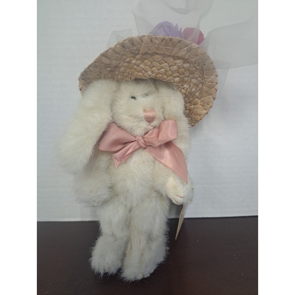 1997 Boyds Bears Investment Collectibles Giselle 6inch Plush Bunny